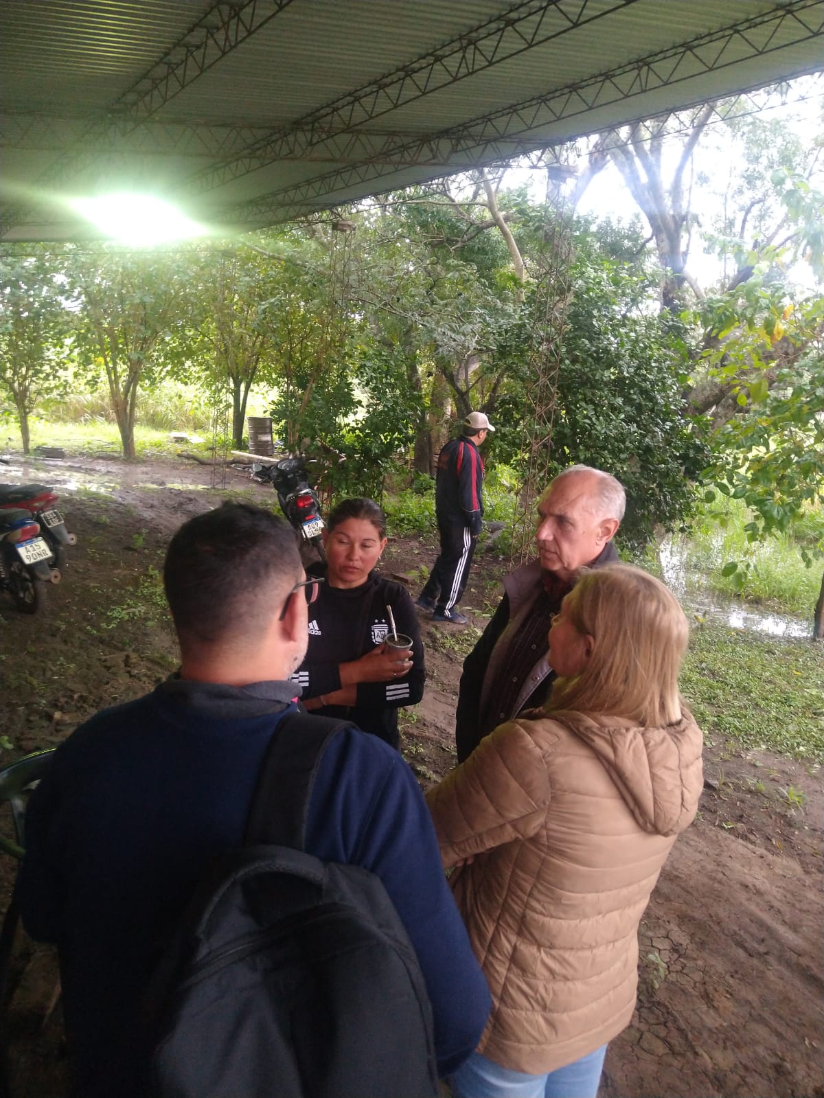 Reunió con productores de la zona “Paraje Tres Horquetas” Departamento Libertad..